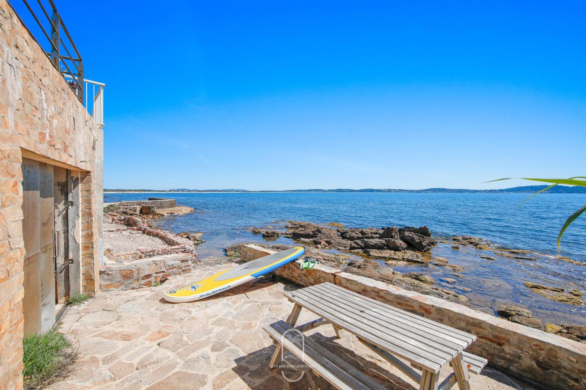 Maison Sur L'Eau-Hyeres-Almanarre-Parkings Clim Wifi By Hc Exterior foto